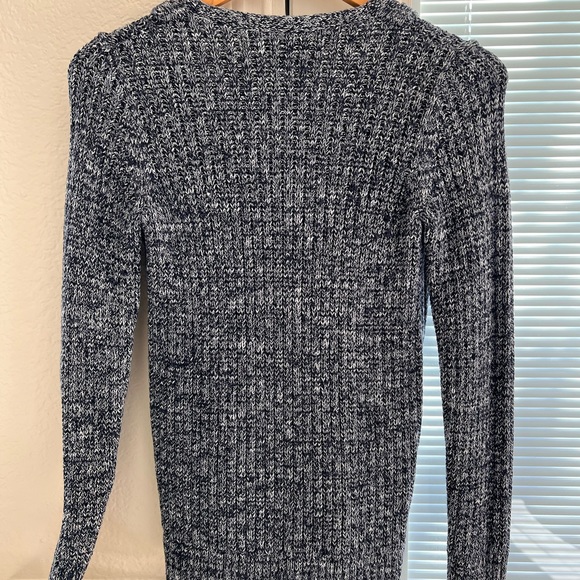 Banana Republic knit sweater. Great quality. - Picture 2 of 3